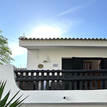 The Tree House 96C - Lagos Exterior photo